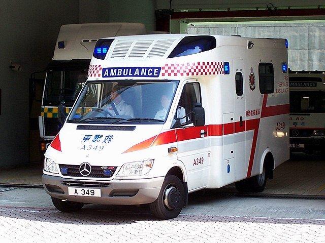 Honq Konqda avtobus yük maşını ilə toqquşub: 19 yaralı