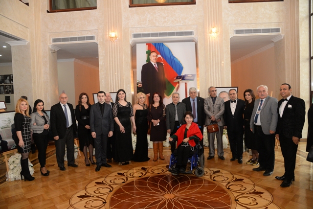 Nəsimi rayonunda əbədiyaşar Ulu Öndər Heydər Əliyevin xatirəsinə həsr olunmuş anım mərasimi keçirilib