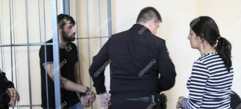 Arvadına zəng edən qonşusunu çölə aparıb döydü, lüt soyundurdu, sonra... - Kürdəmirdə İNANILMAZ OLAY