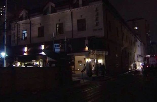 Bakıda hoteldə yanğın olub – FOTO