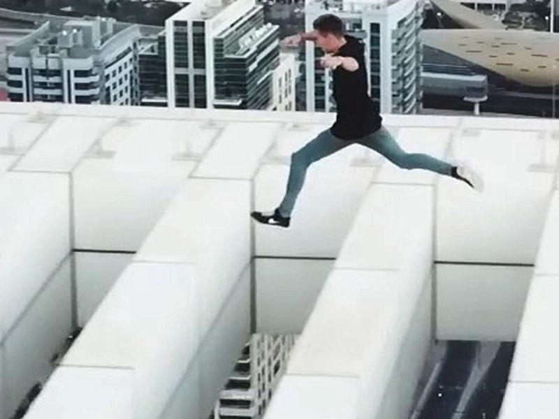 Dubayda ölümcül tryuk göstərdi - VİDEO - FOTO