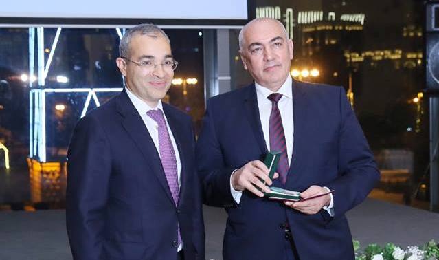 Tovuz Baltiya şirkətinin direktoru “Tərəqqi” medalı ilə təltif olunub – XİDMƏTLƏRİNƏ GÖRƏ