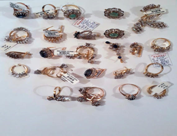 Rusiyaya qanunsuz aparılan qızıl müsadirə olunub