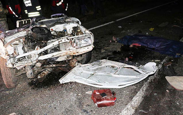 Ağsu aşırımında maşın aşıb, sürücü ölüb - Arvadıyla qızı ağır yaralanıb