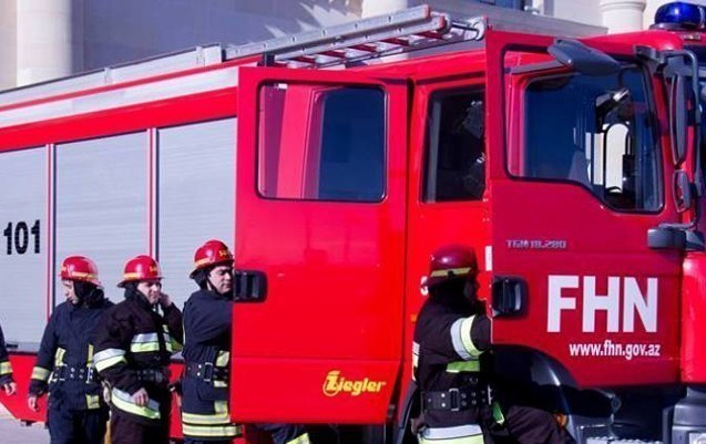 SON DƏQİQƏ: Bakıda binada yanğın - Sakinlər təxliyyə edilib