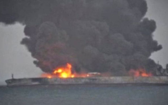 Çinin sahillərində neft tankeri partlayıb - 31 nəfərdən xəbər yoxdu