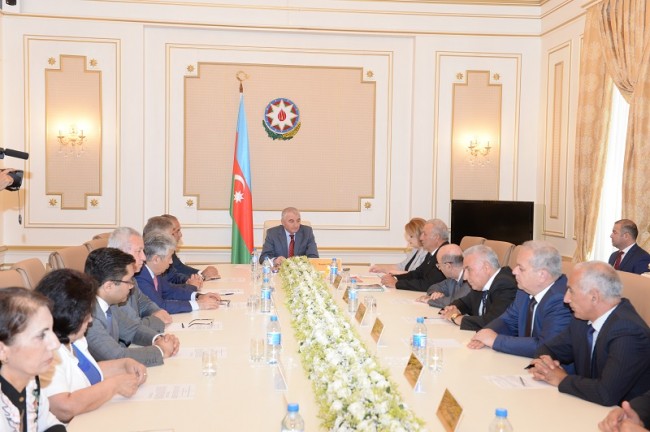 MSK-ya deputatları cəzalandırmaq hüququ verildi - Prezident qanun imzaladı