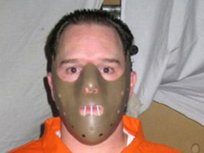 Qızları yeyən 60 yaşlı manyak həbsdən çıxdı - Şok iddia ailələri qorxuya saldı - VİDEO - FOTO