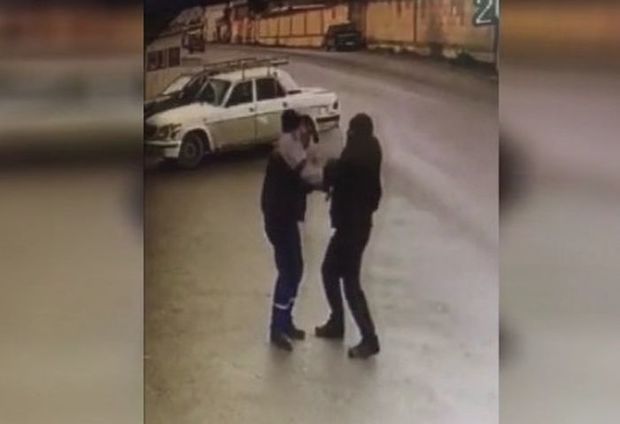 “Kürd Vüqar” xalasının ərini iki zərbəyə öldürdü – VİDEO