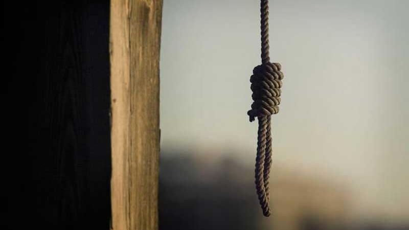 Şəkidə 53 yaşlı qadından qəbiristanlıqda İNTİHARA CƏHD