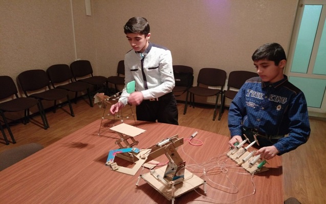 Qubalı qardaşlar robot hazırlayıb - FOTO