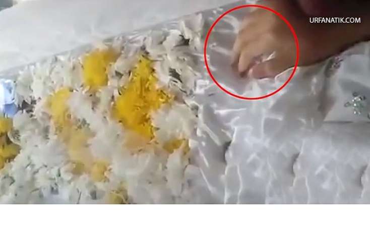 Öləndən 24 saat sonra barmağını tərpətdi - Ailə cəsədi dəfn etməkdən imtina etdi / VİDEO(18+)