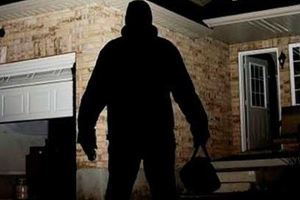 Oğrular cinayət başında yaxalandı