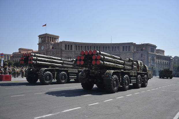 Rusiya işğalçı Ermənistana yeni silahlar verir