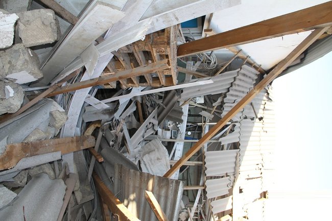 Bakıda yanan bina söndürüldü - YENİLƏNİB