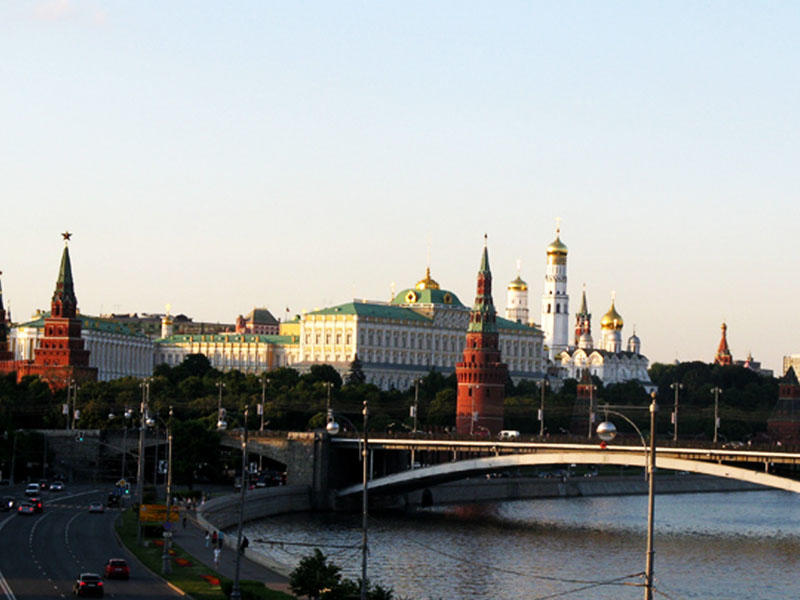 Rusiyada çay qırmızı rəngə boyandı