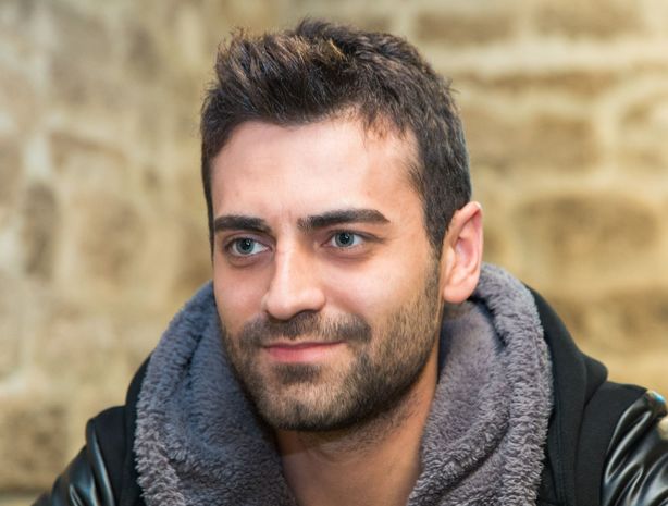 Röyanın müğənni qardaşı: “O səs Türkiyə” mənim üçün faciə idi – MÜSAHİBƏ