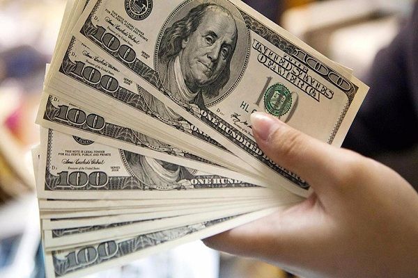 FED-in qərarından sonra dollar bahalaşır