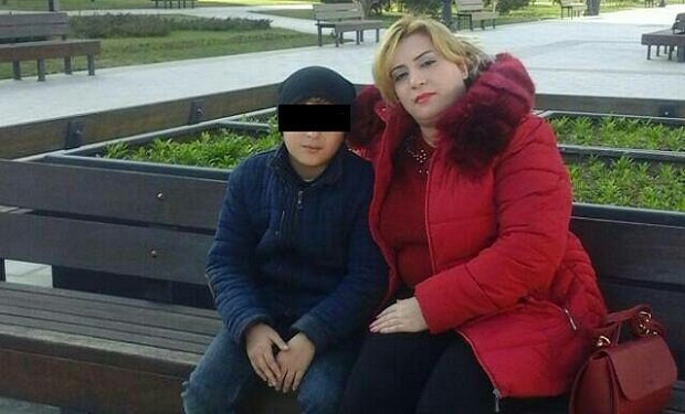 Ayaqyolunu düzəltmədiyinə görə ərindən boşanan qadının həyat hekayəsi - FOTO