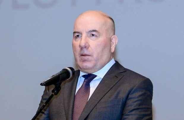 Elman Rüstəmov: Manat möhkəmlənib