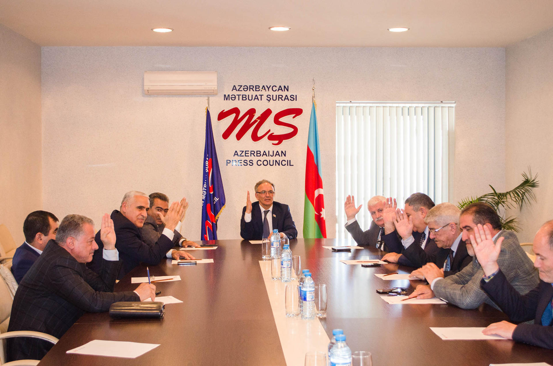 AZƏRBAYCAN JURNALİSTLƏRİNİN VII QURULTAYI KEÇİRİLƏCƏK - QƏRAR VERİLDİ