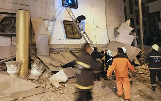 6,5 ballıq zəlzələdən sonra 145 nəfər itkin düşüb