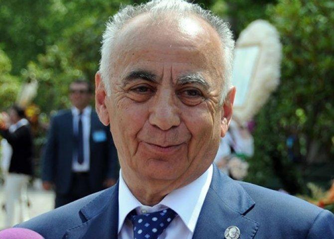 Hacıbala Abutalıbovun oğlu adını dəyişdi