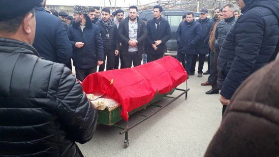 Damla atasını son mənzilə belə yola saldı - Dəfndən FOTOLAR
