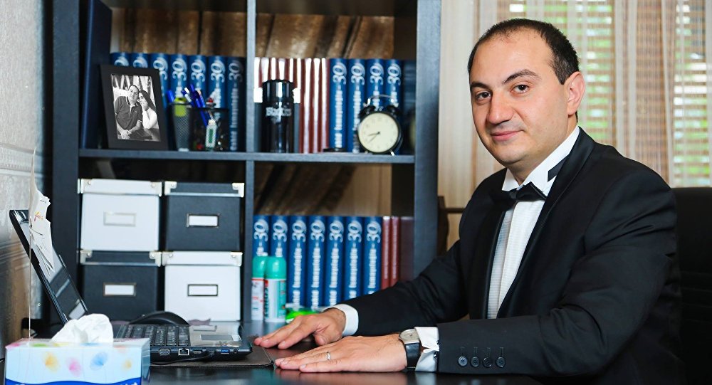 Cahid İsmayıloğlu: “Efirə çıxan aparıcılar dil normalarını kobud şəkildə pozurlar” - MÜNASİBƏT