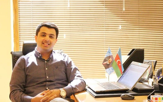 MirHəsən Seyidov: “Normal insanlar sosial şəbəkələrdə bu cür təhqirlərə yol vermirlər”