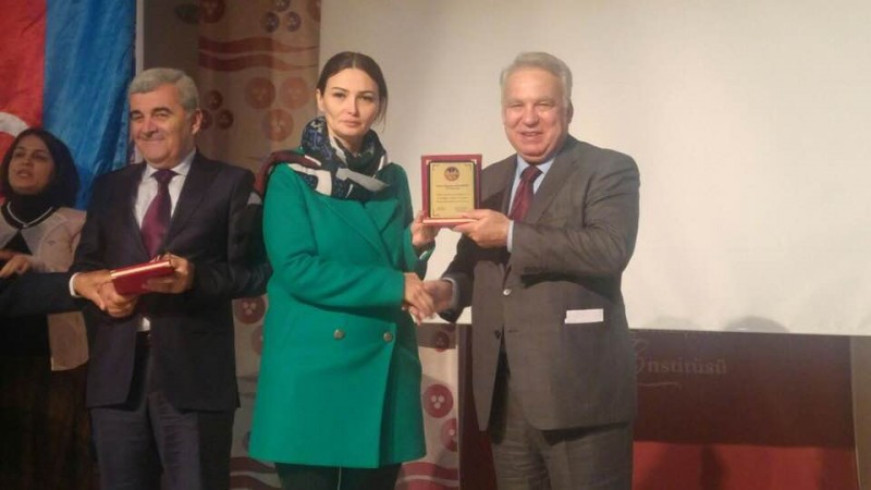 Qənirə Paşayeva Qarabağla bağlı tədbirdə Türk dünyasına çağırış edib - İZMİRDƏ