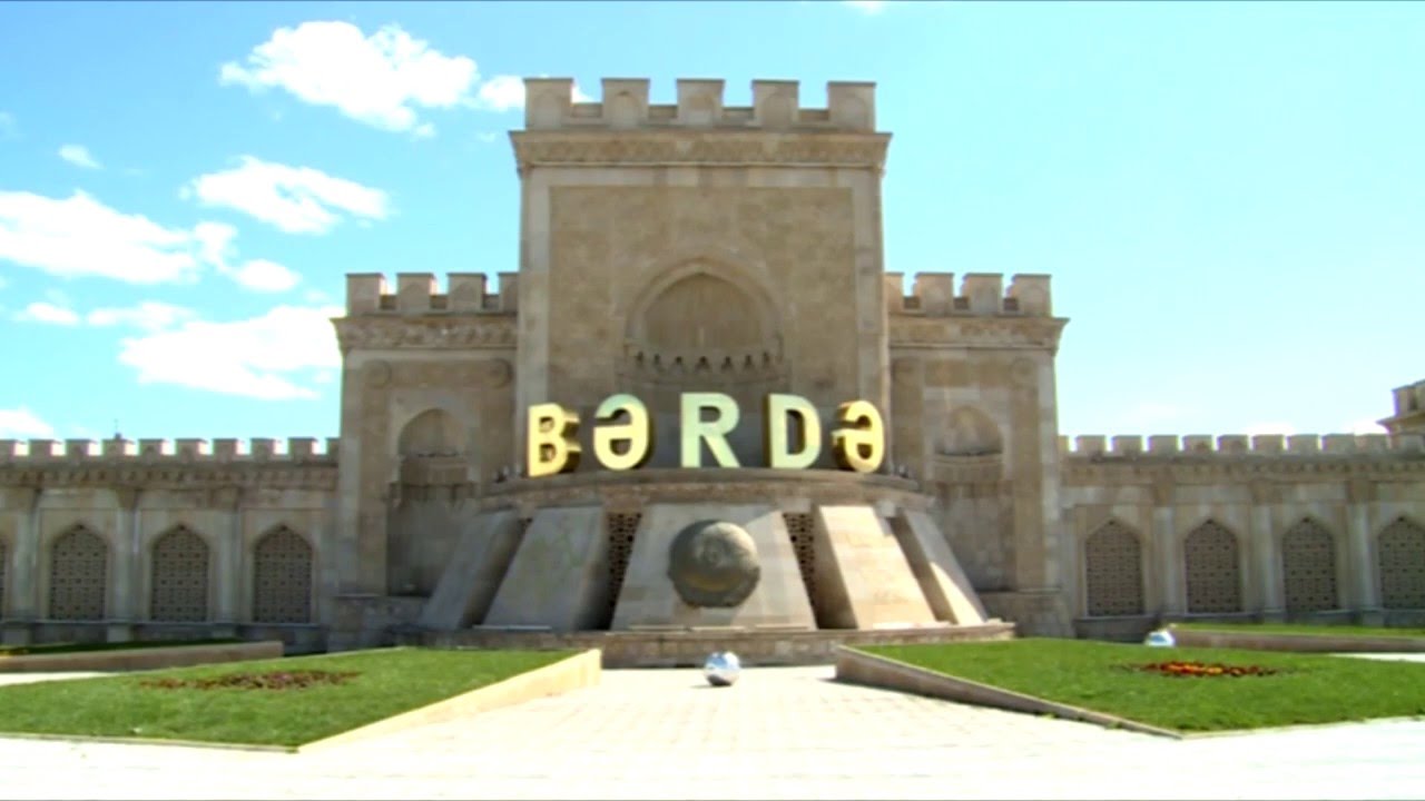 Bərdə DYP rəisi prezidentin “köməkçisi”ni təhdid edir: daha bir jurnalistə basqı - Prezidentə Müraciət