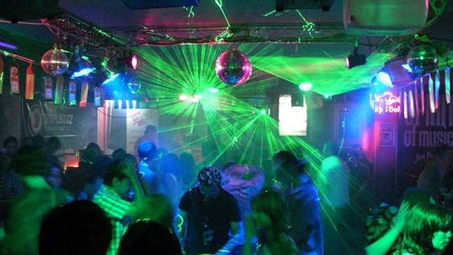 2 uşaq anası bara getdi, gecə yarısına kimi əyləndi, sonra isə... - Bakıda BİABIRÇILIQ