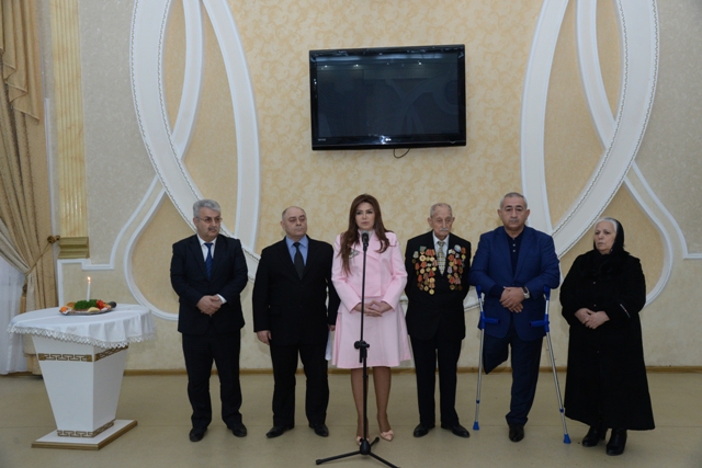 Novruz Bayramı ilə əlaqədar Nəsimi rayonunda imkansız ailələrə bayram payları təqdim olundu