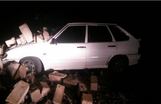 Göygöldə külək hasarı avtomobilin üzərinə aşırdı – FOTO