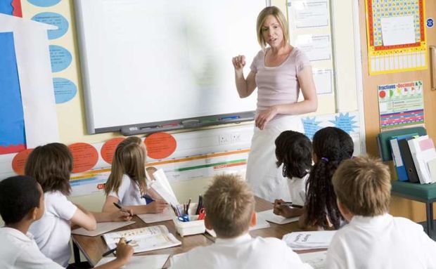 Fransada uşaqlar üç yaşından məktəbə gedəcək