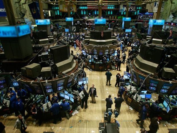 Neft bahalaşdı, qızıl ucuzlaşdı