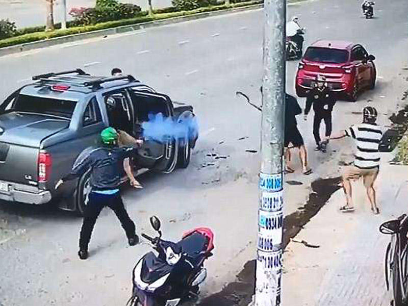 Qəza kütləvi davaya döndü - VİDEO