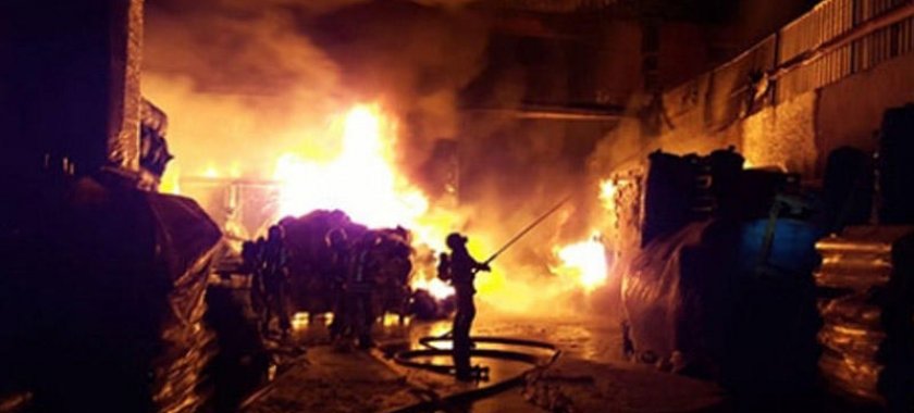 Rezin məmulatları fabrikində yanğın