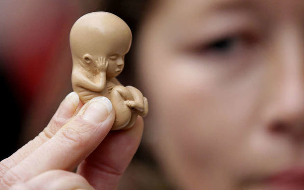 Finlandiyada kişi uşaq dünyaya gətirib