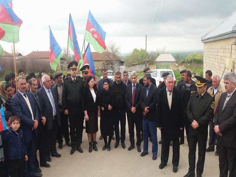 Ağsuda Aprel şəhidlərinə həsr olunan tədbir keçirildi