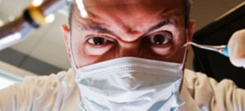 Diş həkimi xəstələrinə narkoz verib, onlara təcavüz etdi