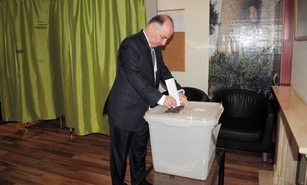 Azərbaycanın Latviyadakı səfirliyində prezident seçkilərində səsvermə başlanıb