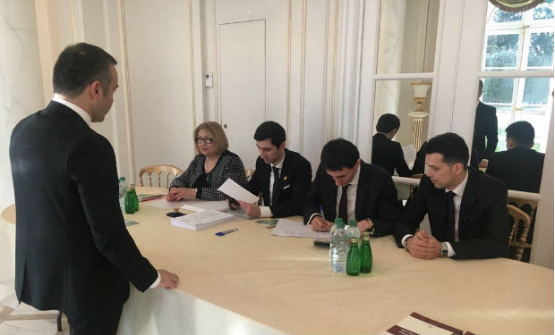 Azərbaycanın Fransadakı səfirliyində səsverməyə start verilib