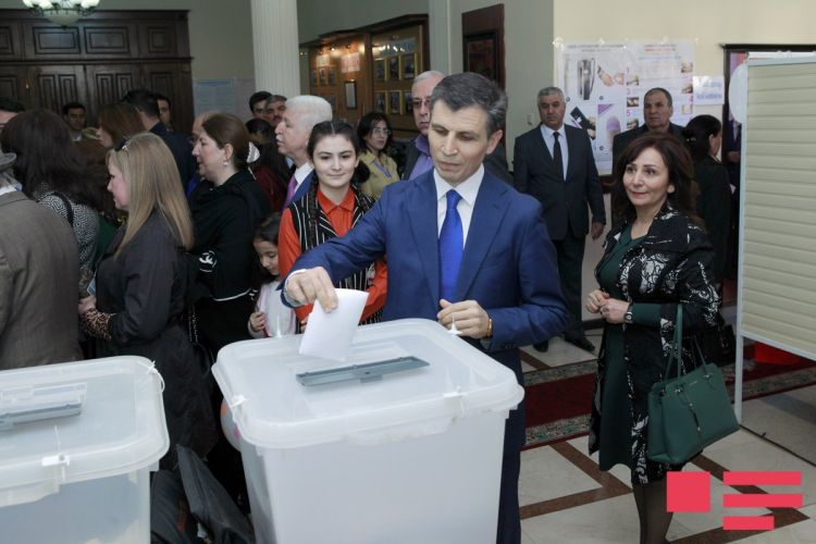 Zahid Oruc İlham Əliyevə səs verib