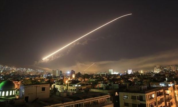 Virtual karabakhyuxarı ABŞ raketi Suriya səmasında belə vuruldu - VİDEO