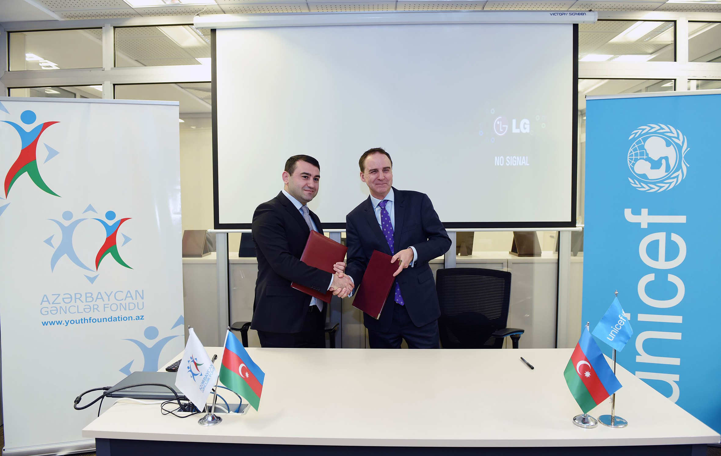 Gənclər Fondu və UNICEF arasında əməkdaşlığın əsası qoyuldu