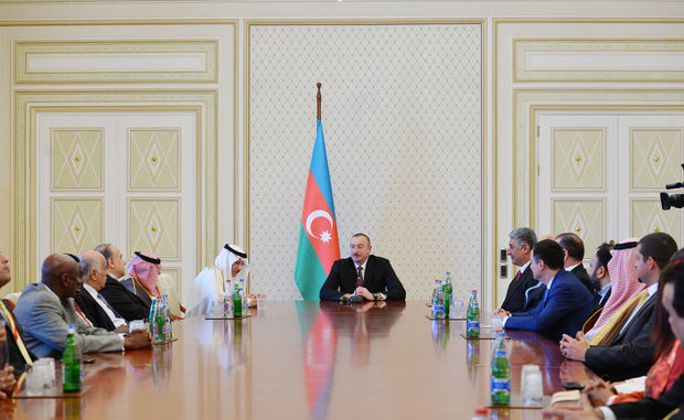 Prezident görüşlər keçirir - FOTO + YENİLƏNİB