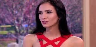 19 yaşlı qız bəkarətini satışa çıxardı, ailəsi ondan imtina etdi - FOTOLAR