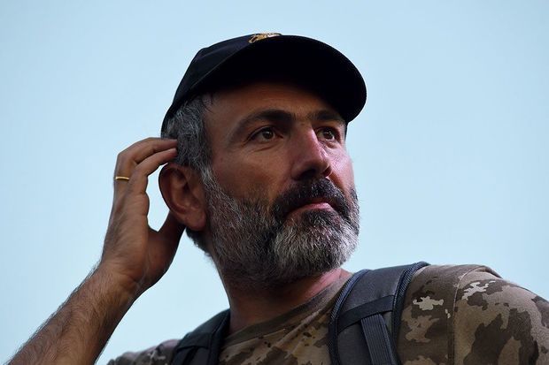 Ermənistan mətbuatı Rusiya işğalına qarşı “əleyhqaz” axtarır